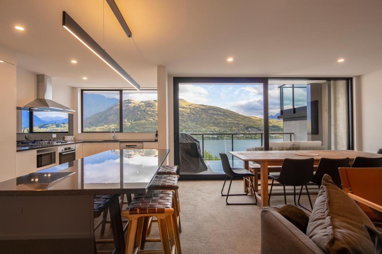 4 Bedroom Home With Elevated Views Of Lake Wakatipu & The Remarkables Queenstown Exterior photo