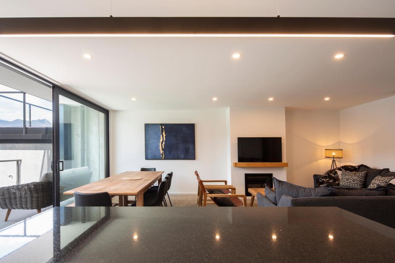 4 Bedroom Home With Elevated Views Of Lake Wakatipu & The Remarkables Queenstown Exterior photo