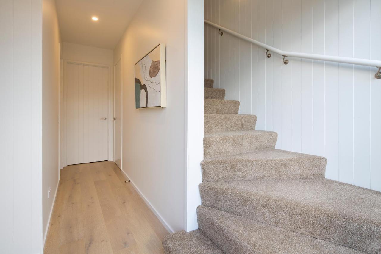 4 Bedroom Home With Elevated Views Of Lake Wakatipu & The Remarkables Queenstown Exterior photo