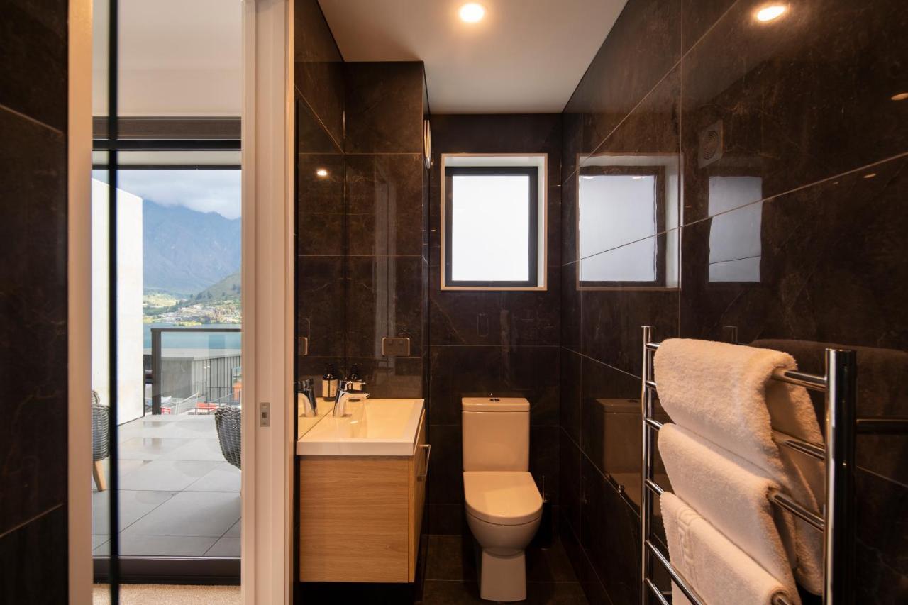 4 Bedroom Home With Elevated Views Of Lake Wakatipu & The Remarkables Queenstown Exterior photo