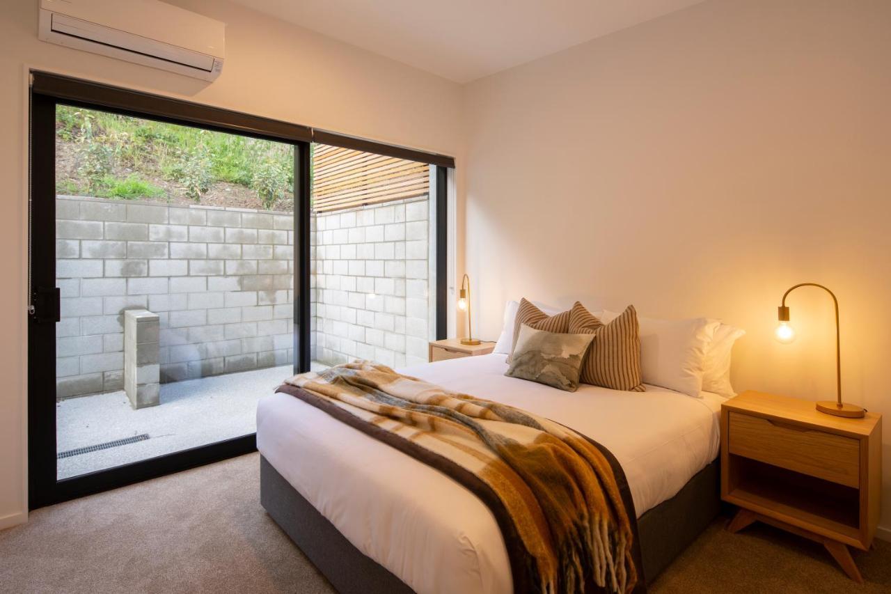 4 Bedroom Home With Elevated Views Of Lake Wakatipu & The Remarkables Queenstown Exterior photo