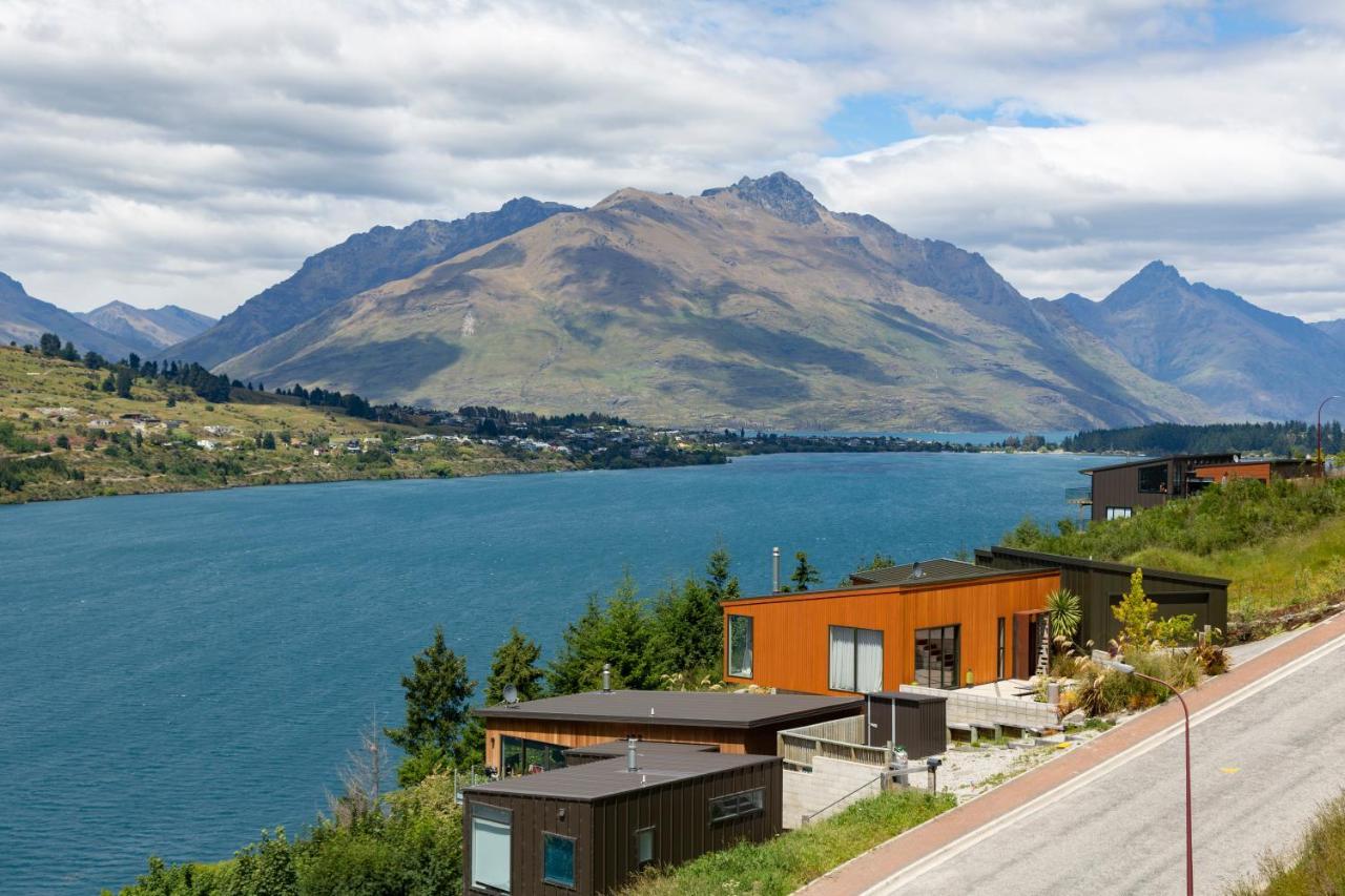 4 Bedroom Home With Elevated Views Of Lake Wakatipu & The Remarkables Queenstown Exterior photo